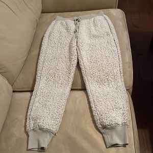 Barely worn!! Pink Brand Gray Fuzzy Comfy pants with pockets! Size small